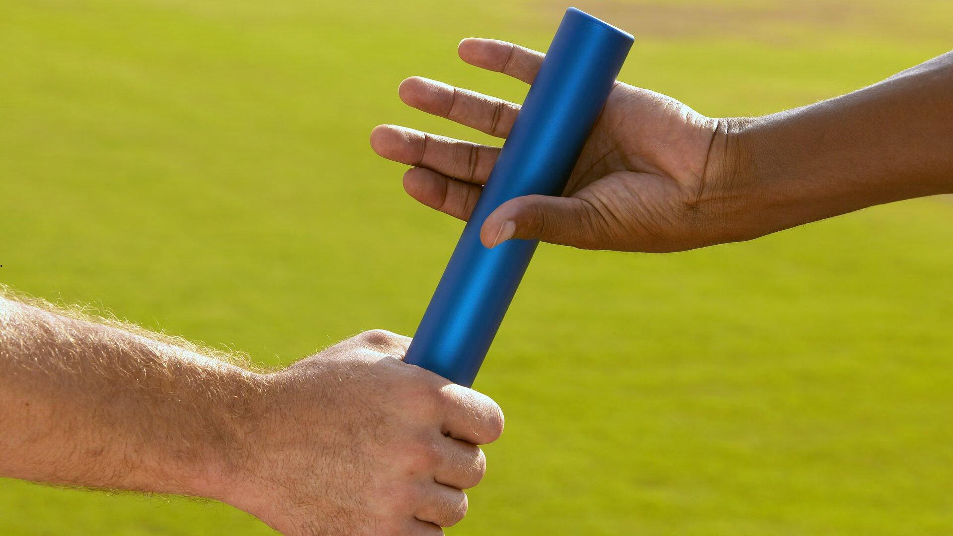 特德斯科盛赞德布劳内，他总能发现无人察觉的空当，以传球改写比赛