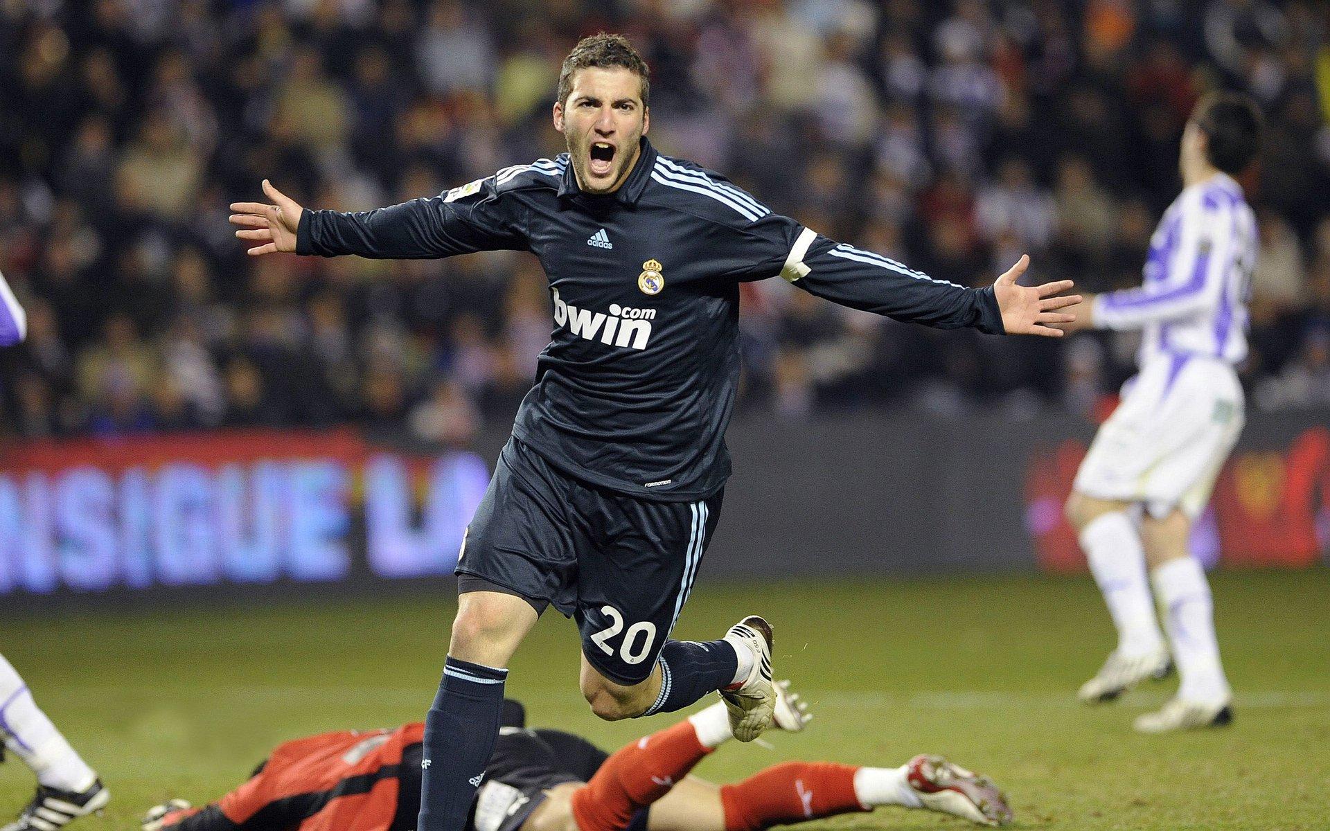 保-维克托泪洒更衣室后坦言失利之痛 盛赞新星亚马尔无视批评专注成长